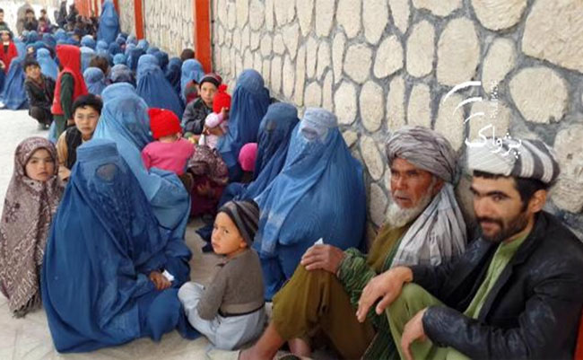 حکومت ۱۰۰ میلیون افغانی به بیجاشدگان  کندز و ارزگان اختصاص داد